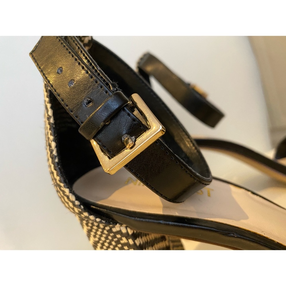 NINE WEST Sandals - Picture 8 of 10